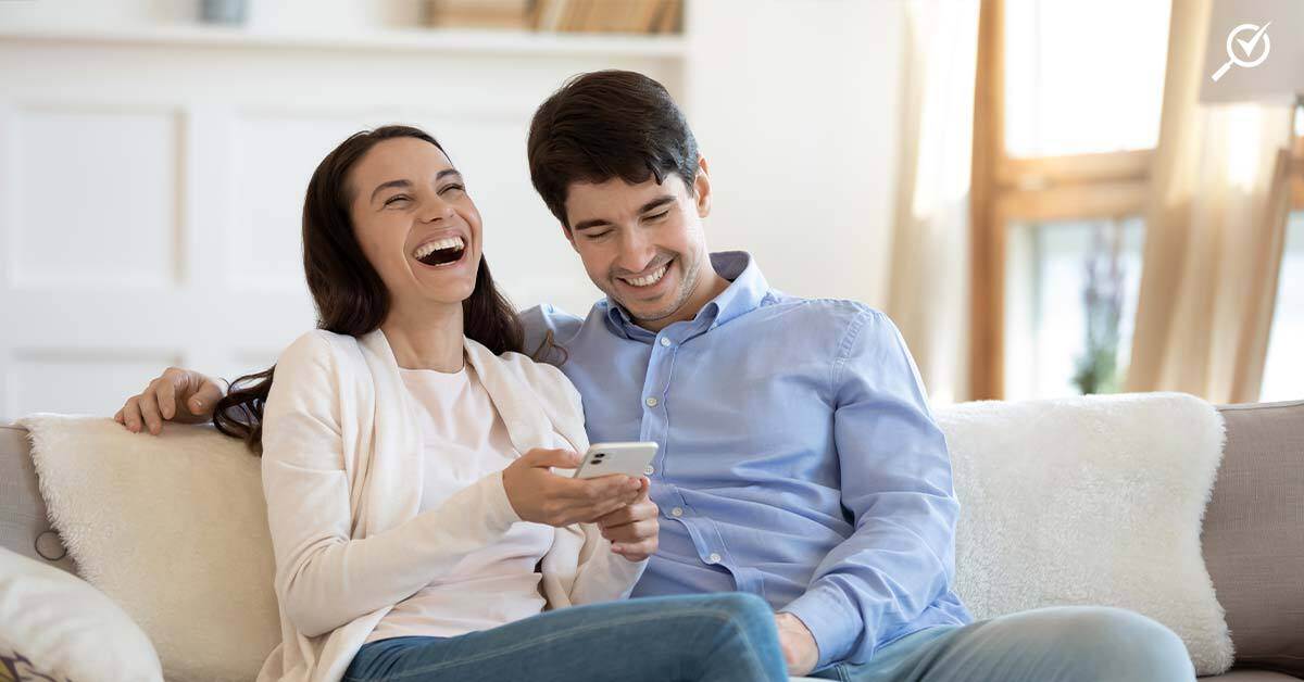 Should You Open A Joint Bank Account With Your Spouse?